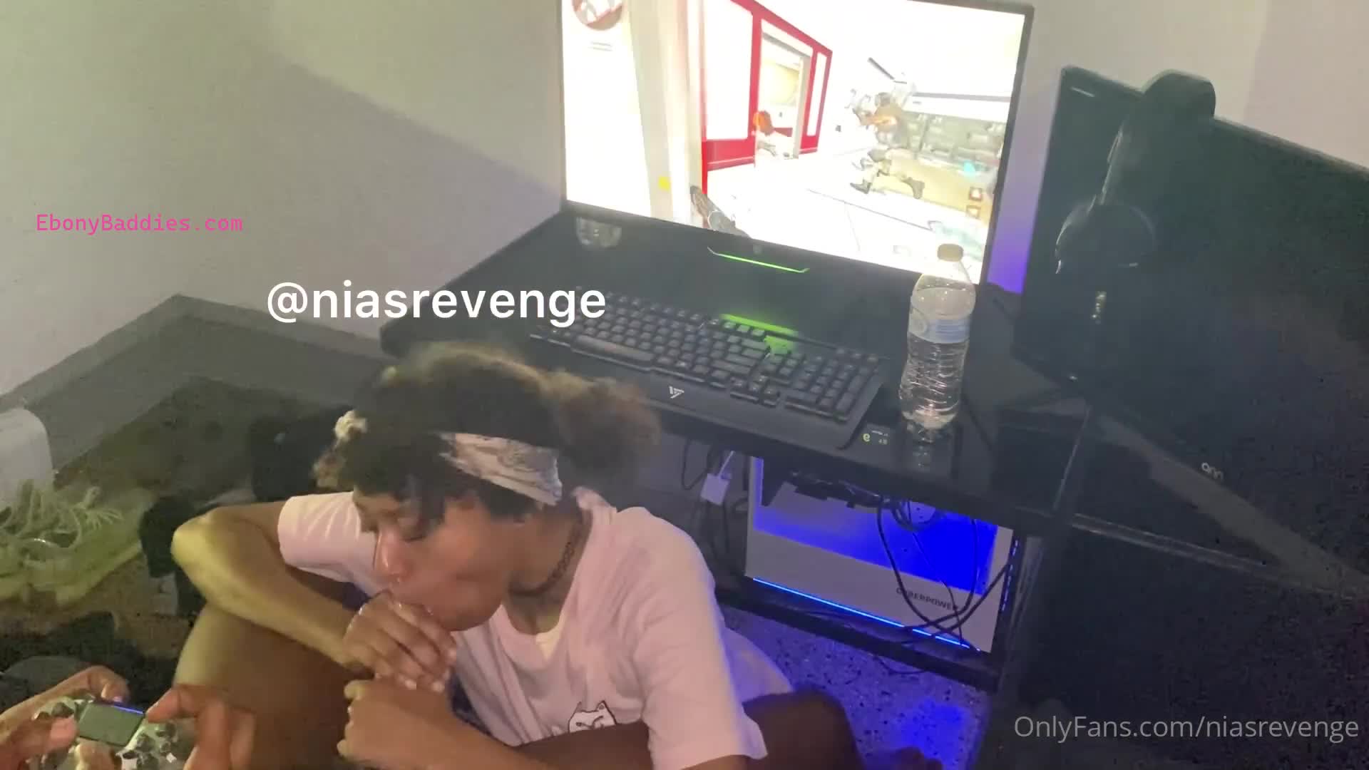 niasrevenge pretty girl eating dick 46