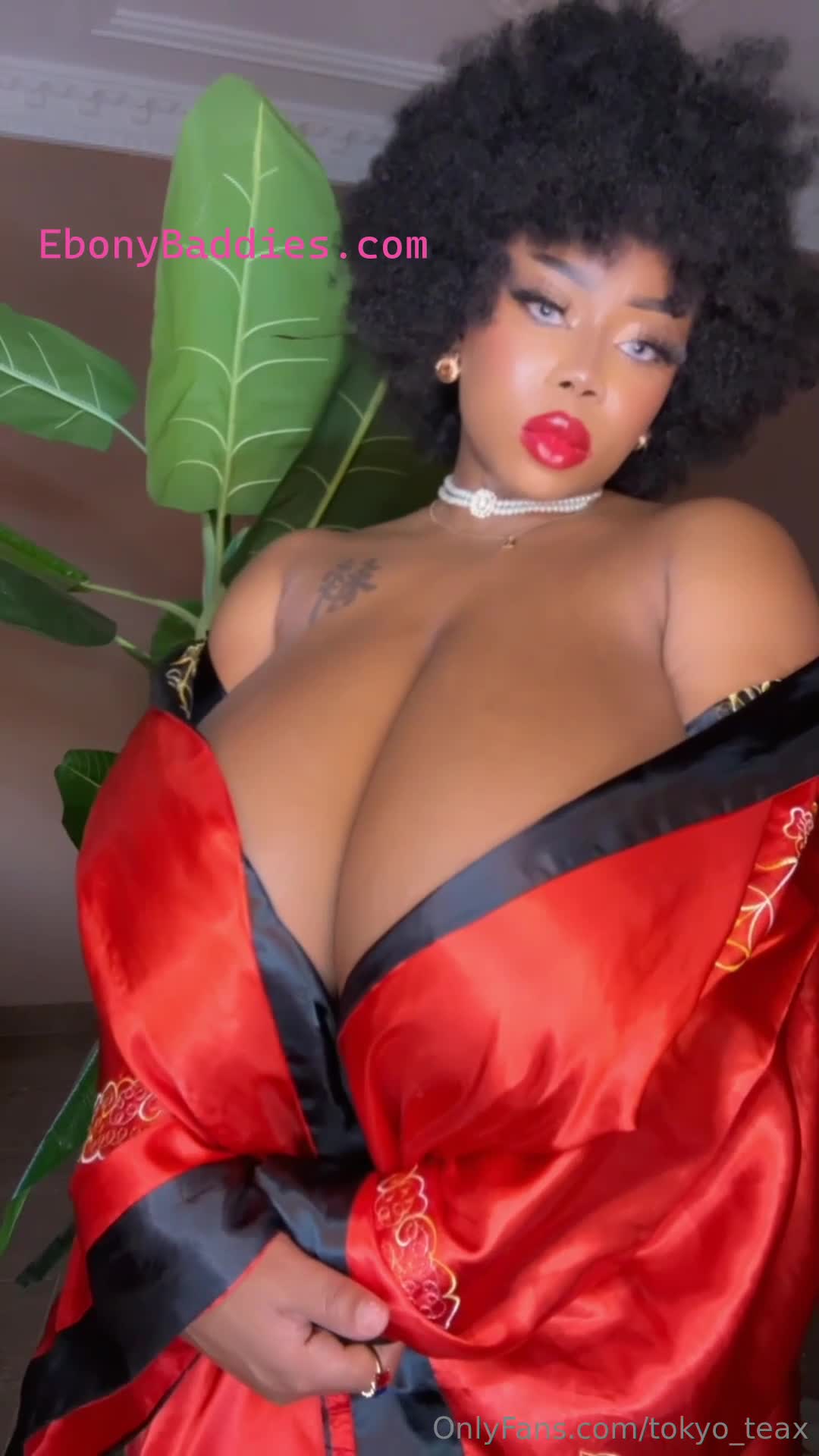 tokyo_teax huge boobs 9