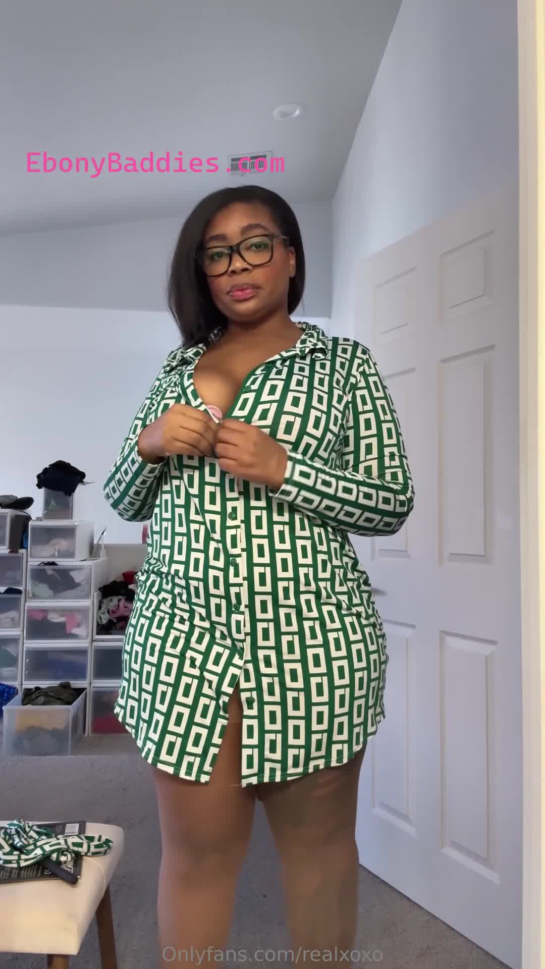 realxoxo thick nude ebony tease 5