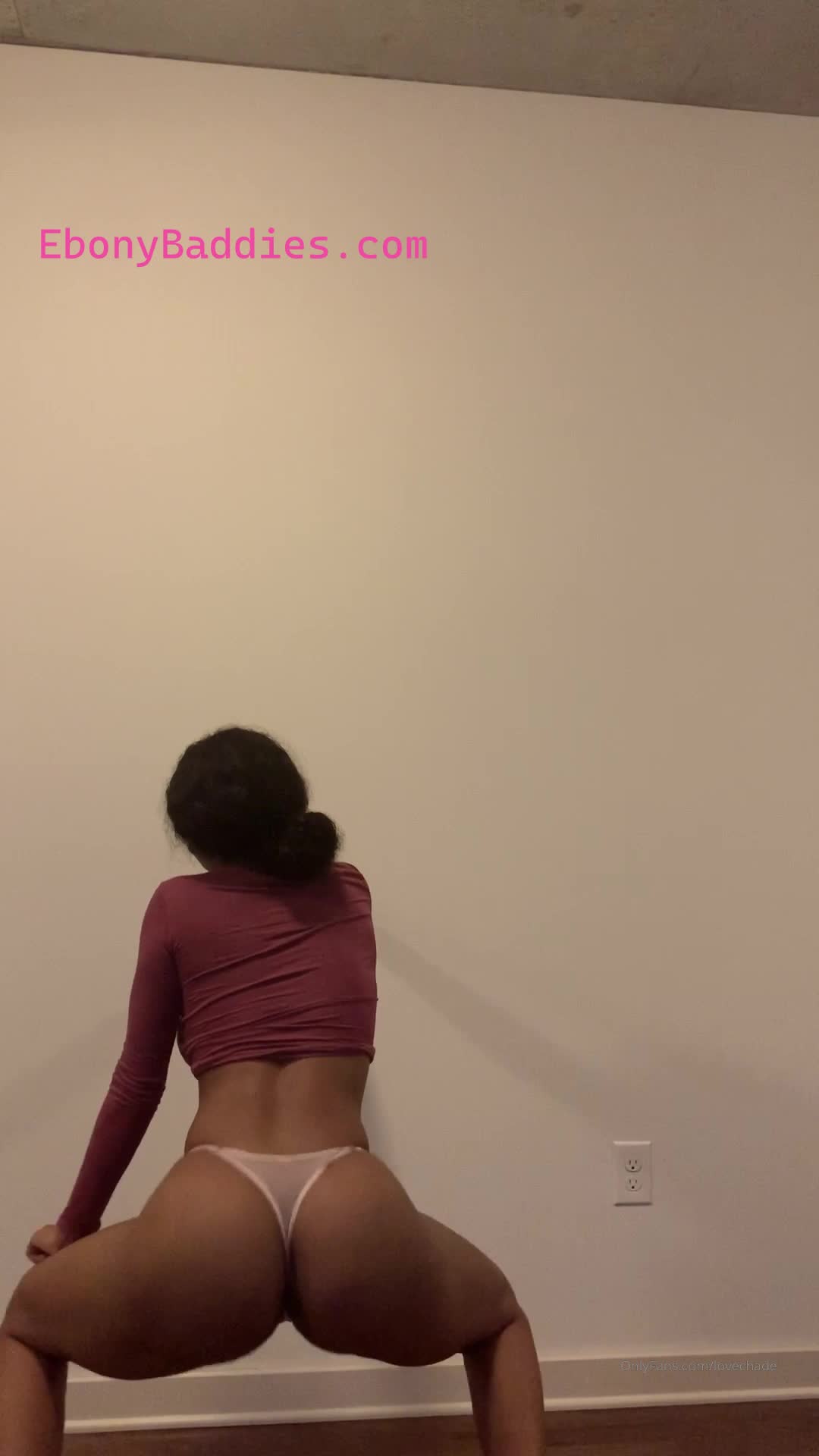 lovechade petite dark chocolate twerking  4
