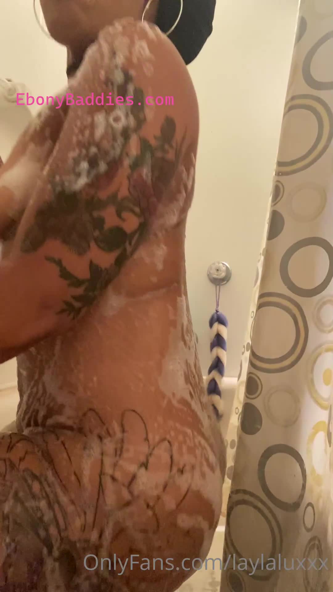 laylaluxxx petite hottie masturbation 8