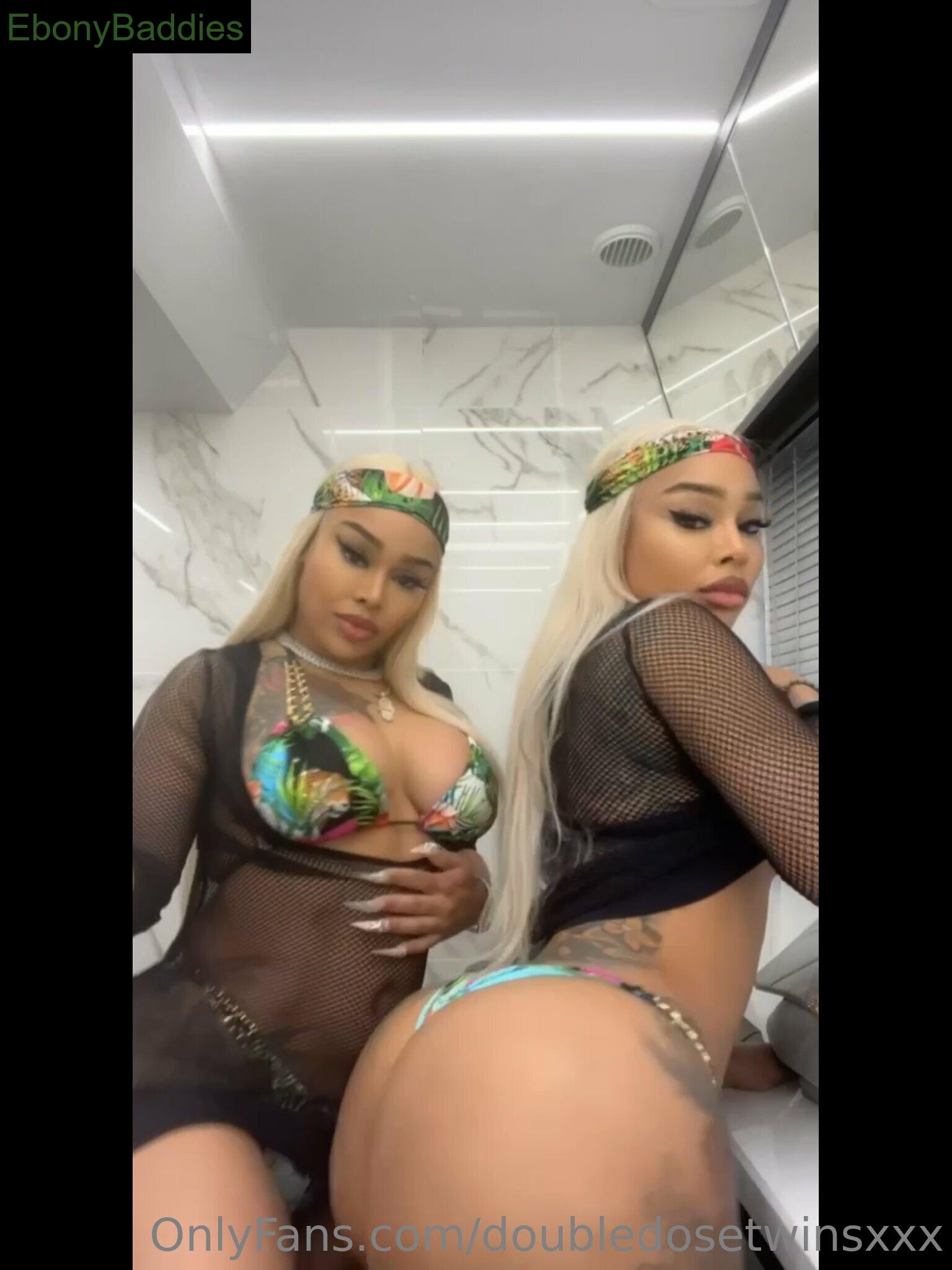 doubledosetwinsxxx ebony