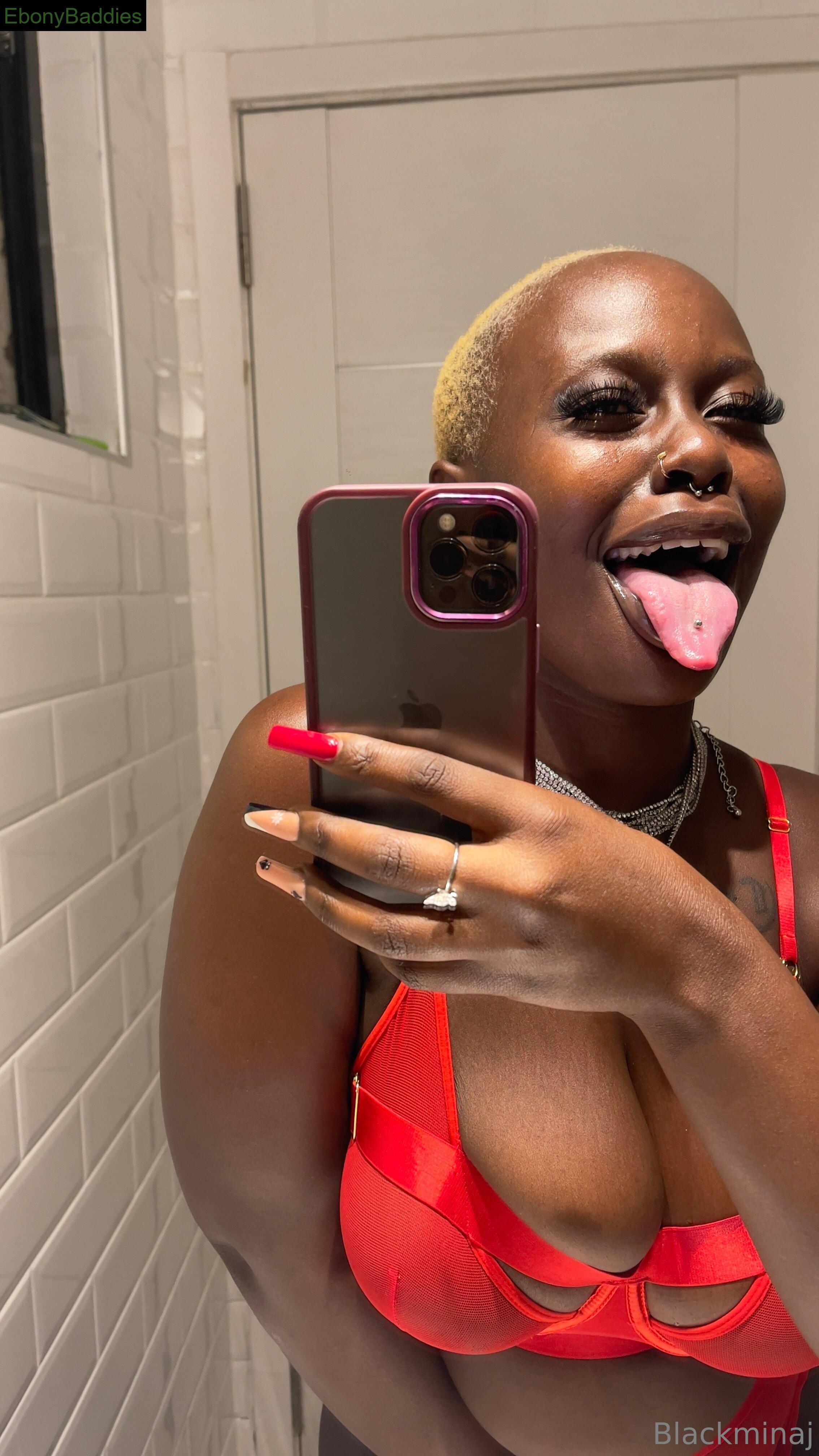black-minaj ebony