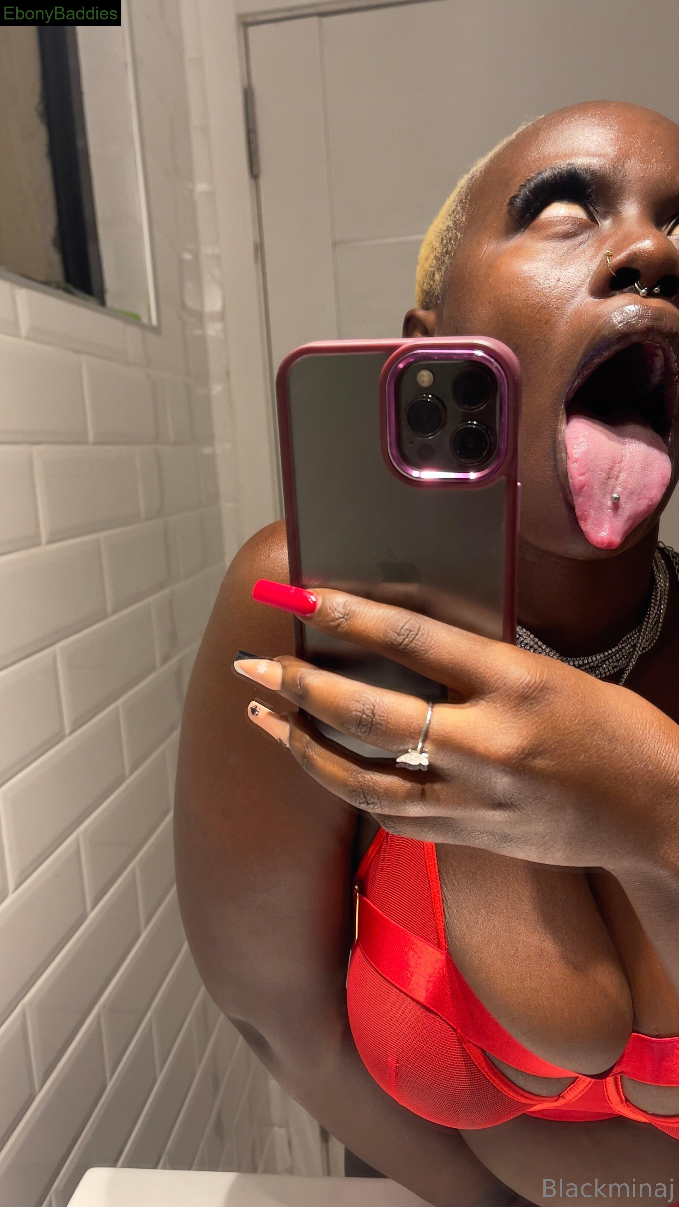 black-minaj ebony