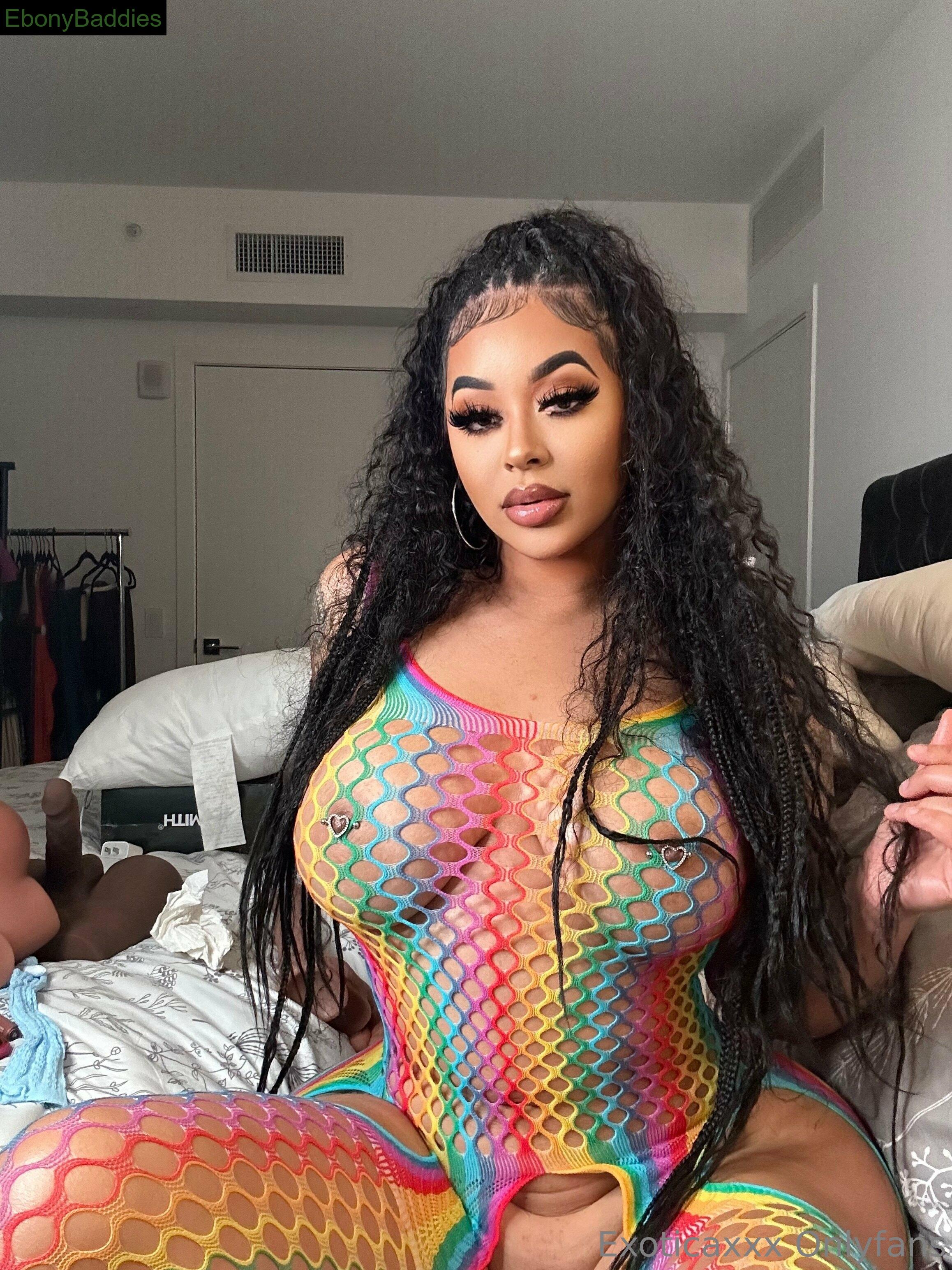 exoticaxxx ebony