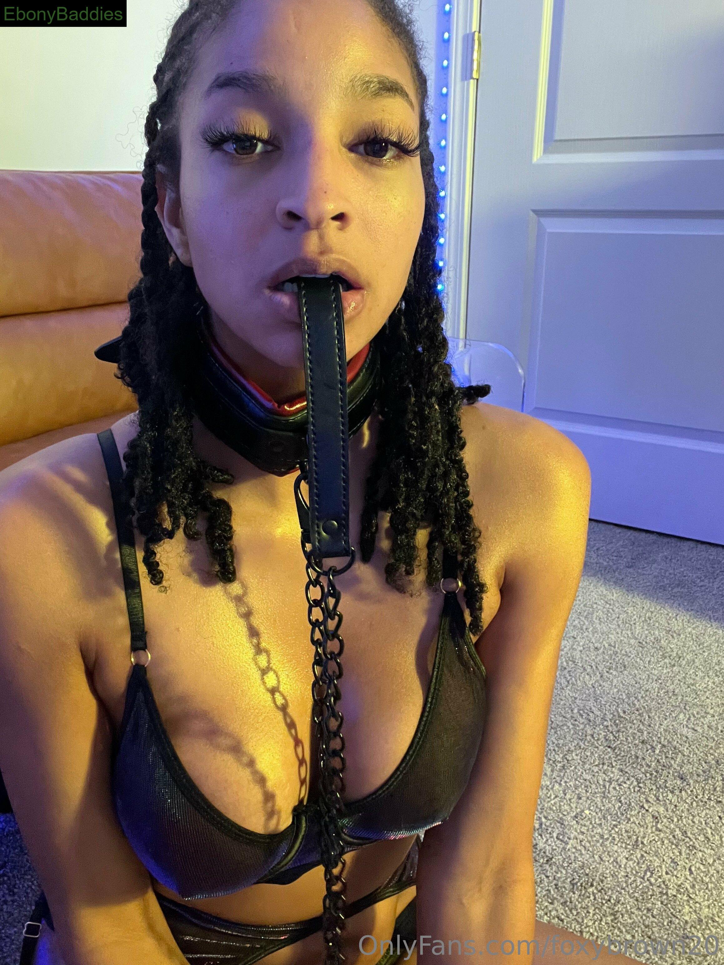 foxybrown20 feet