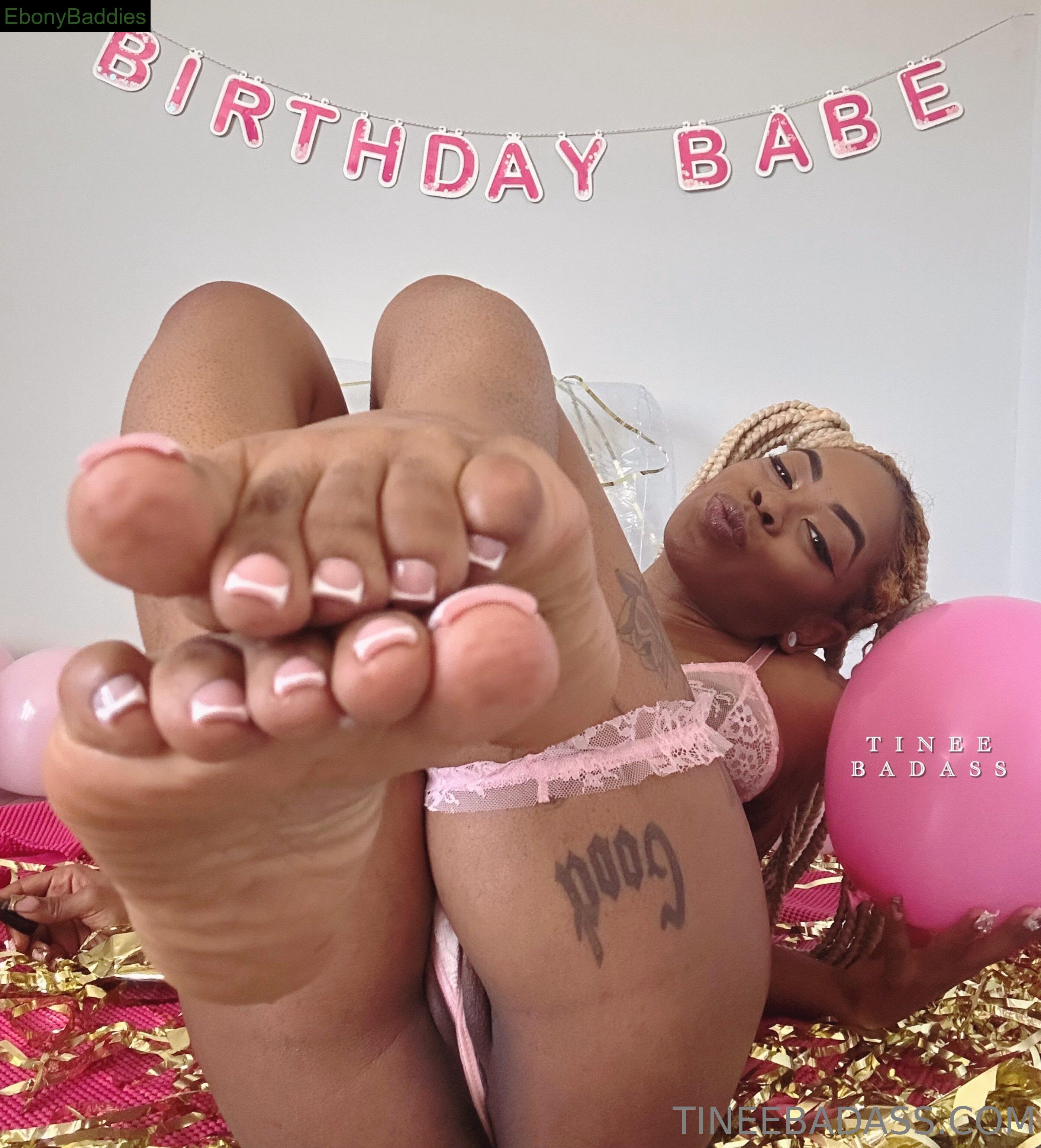 tineebadass feet