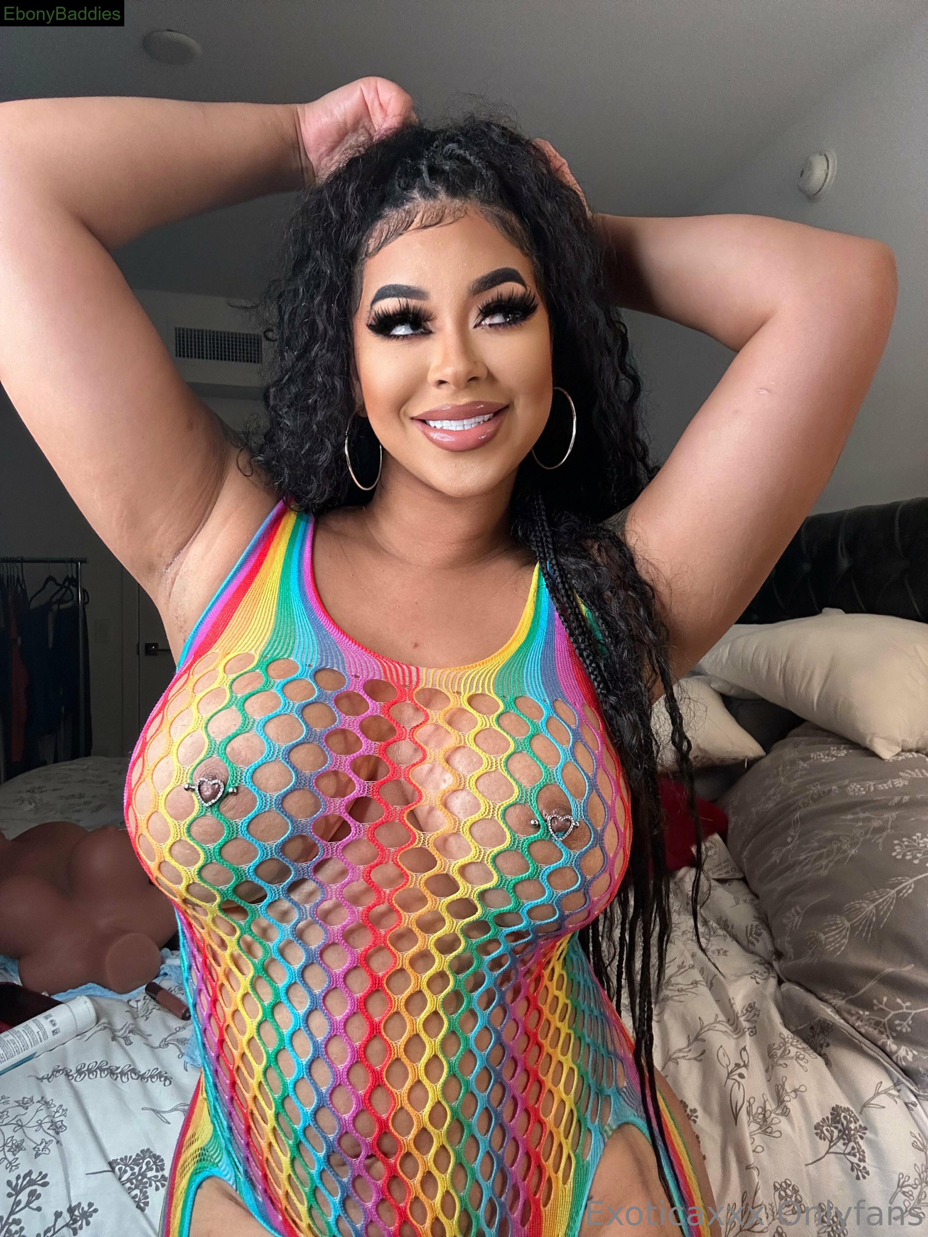 exoticaxxx ebony