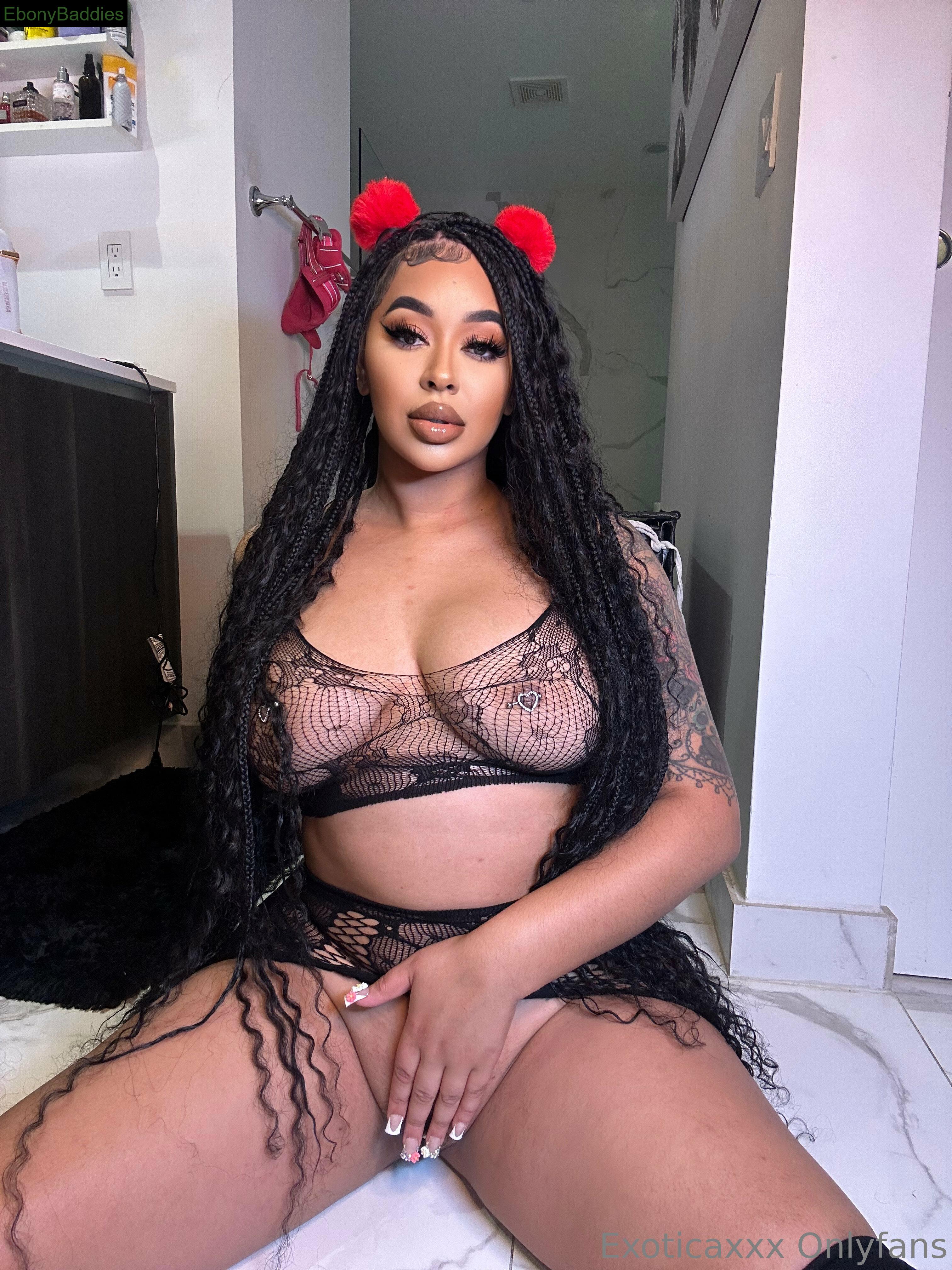 exoticaxxx ebony