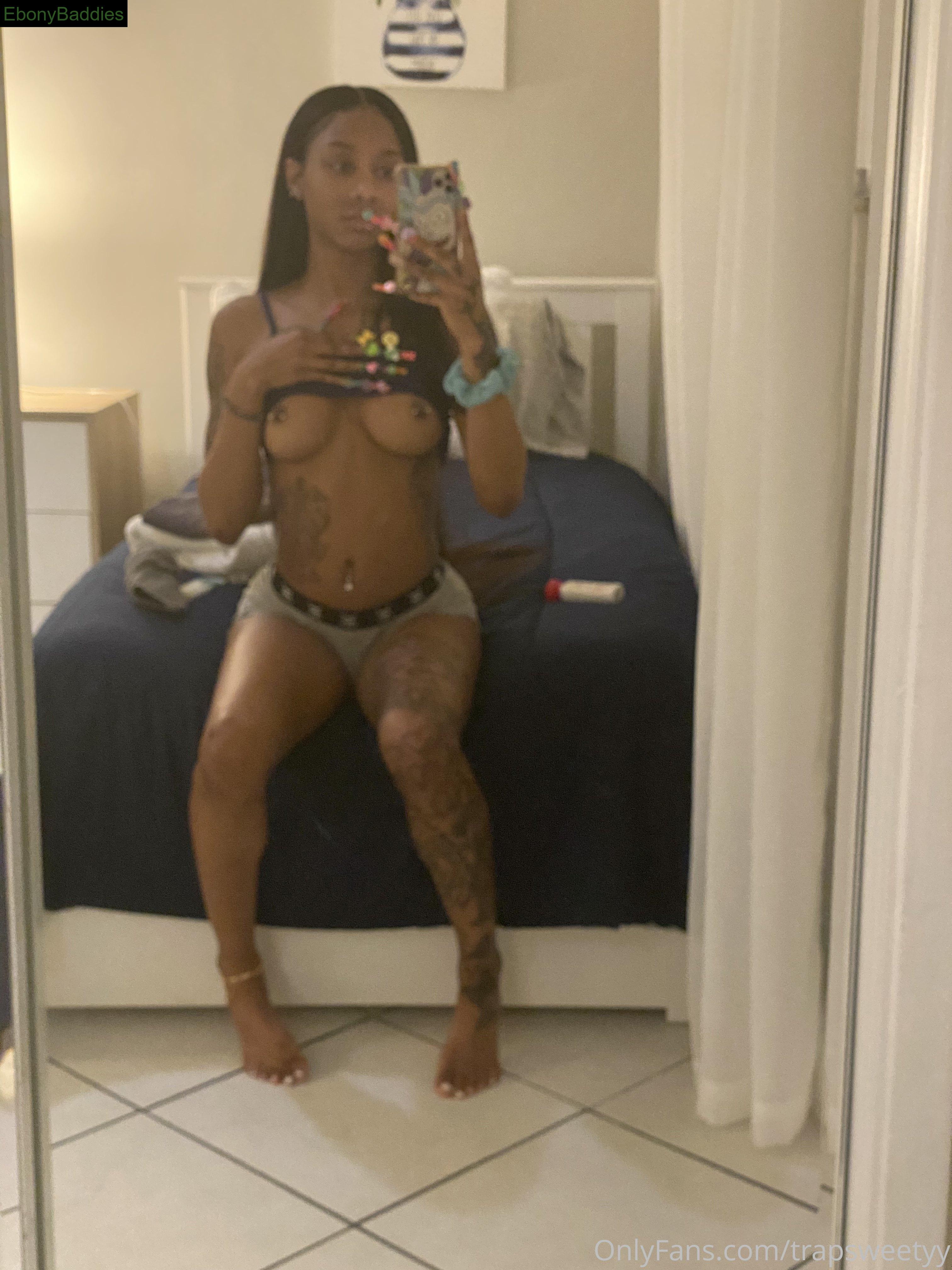 trapsweetyy ebony