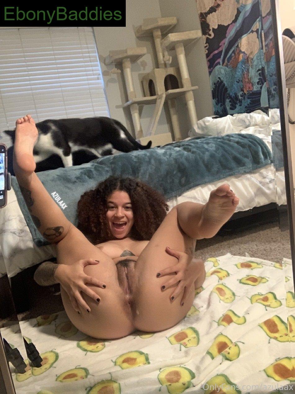 azulaax feet